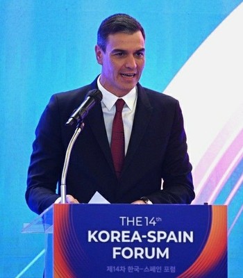 Pedro Sánchez durante su discurso en Corea