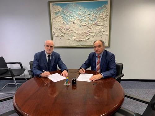 Alejandro Martinez Berriochoa y Juan Carlos Andueza