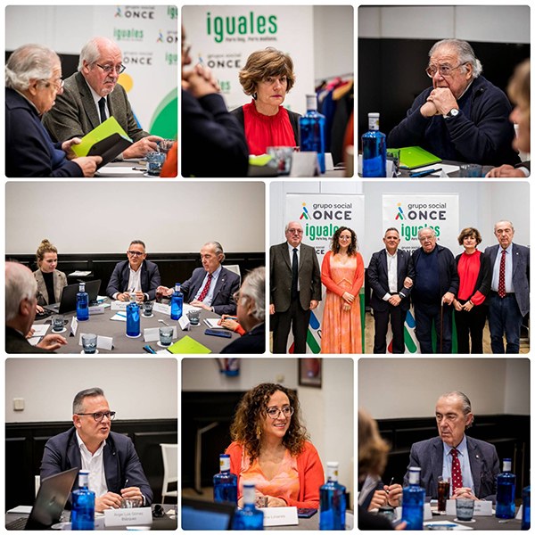 Varios momentos de la reunión del jurado de Poesía