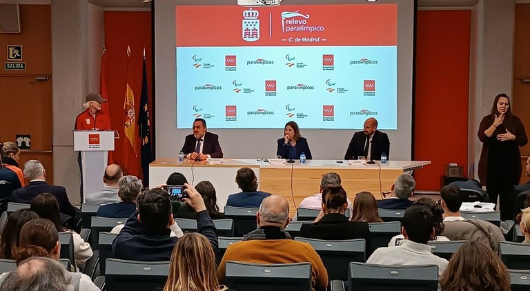 Momento del acto de presentación del Programa Relevo Paralímpico en Madrid