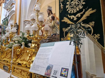 Cartelería braille y código navilens puesto en marcha por la Cofradía de la Esperanza de Murcia