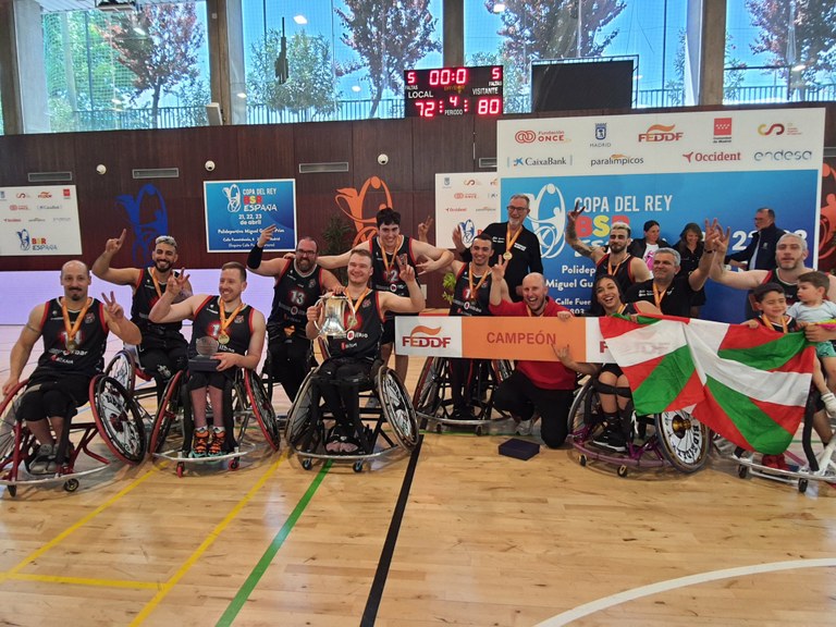 El Bidaideak Bilbao celebra su triunfo