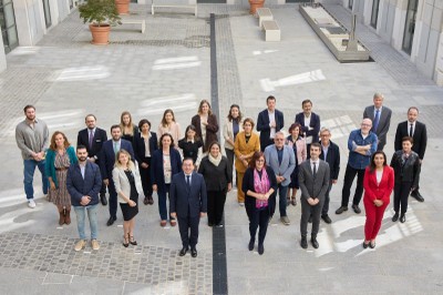 Foto de familia de los participantes en el Foro