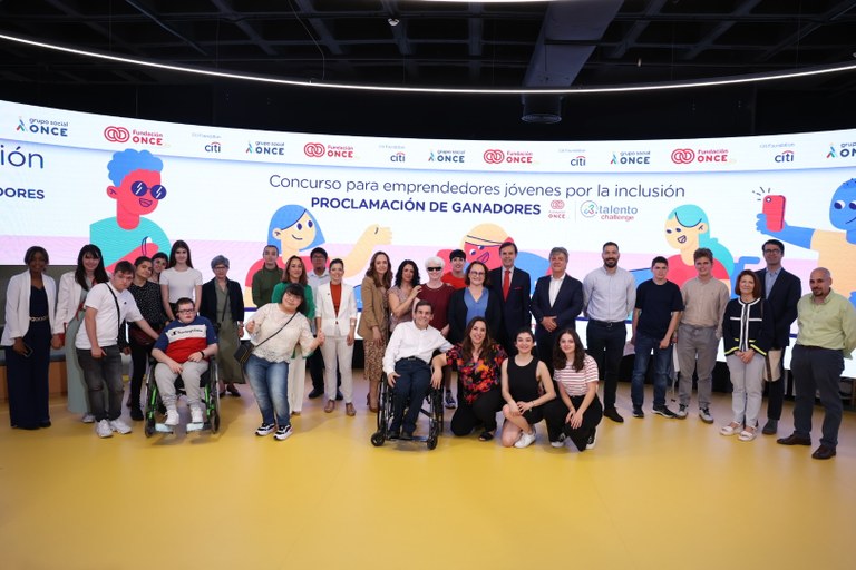 Foto de familia de los ganadores
