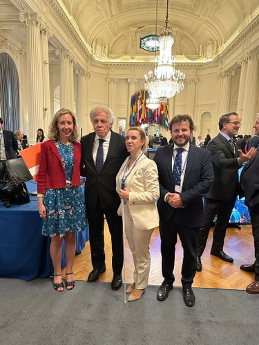 Patricia Sanz junto a responsables de la OEA  y de la Dirección de Relaciones Internacionales del Grupo Social ONCE