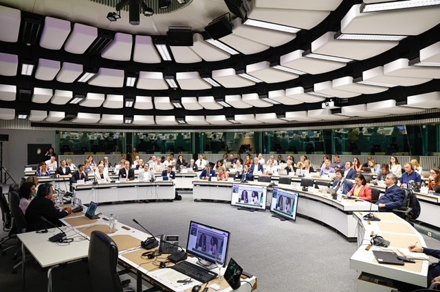 Panorámica de ambiente del hemiciclo