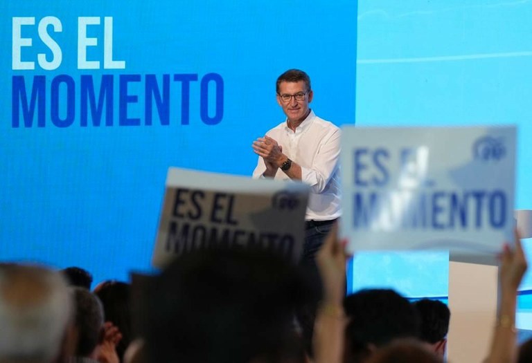Feijóo en un acto de precampaña