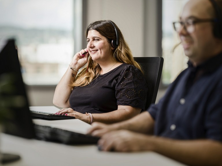 Imegen alusiva a la unión de ADT e Ilunion Contact Center