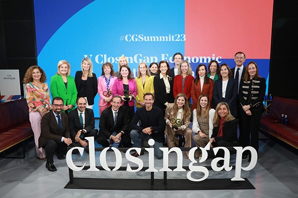 Foto de familia de los participantes en el CLosinGap