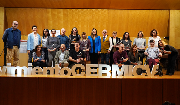 Foto de familia de los participantes en la clausura
