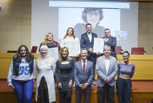 Foto de familia de la entrega de los Premios Tiflos de Periodismo