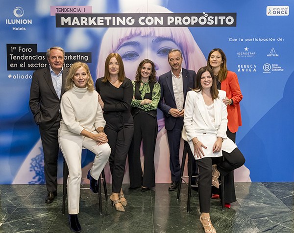 Foto de familia de los participantes