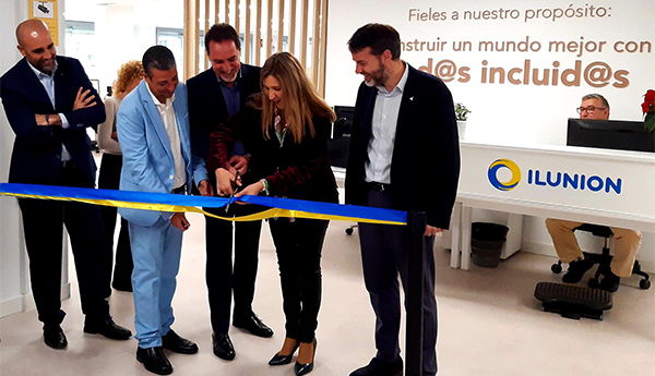Inauguración de la nueve sede del Ilunion Contact Center