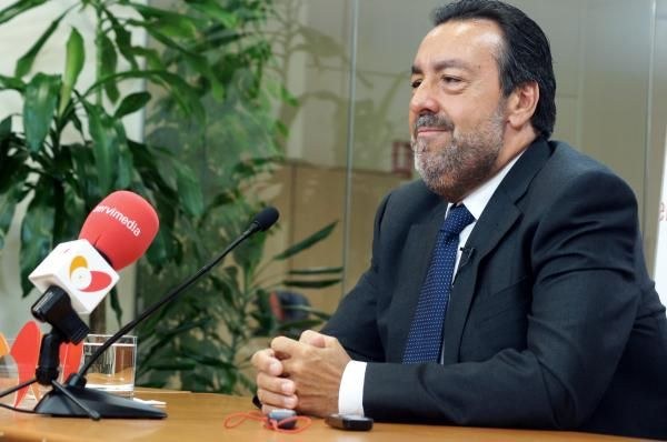 Miguel Carballeda durante una entrevista en la agencia SERVIMEDIA