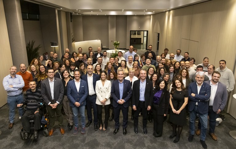Foto de familia del equipo de trabajadores de Ilunion Accesibilidad