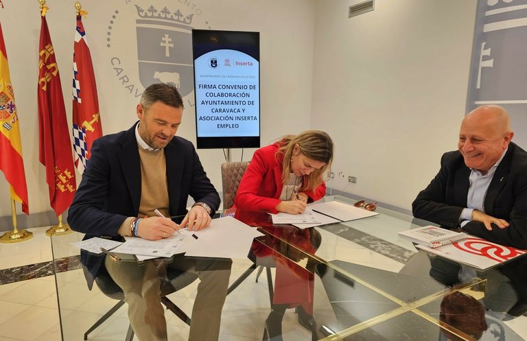 Firma del convenio entre Inserta Empleo y el Ayuntamiento de Caravaca de la Cruz | Foto de Inserta Empleo