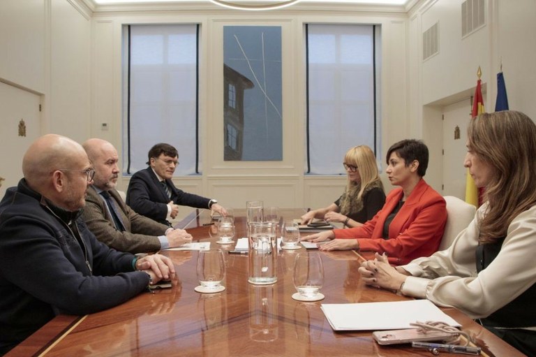 Reunión en el ministerio de Vivienda con el CERMI