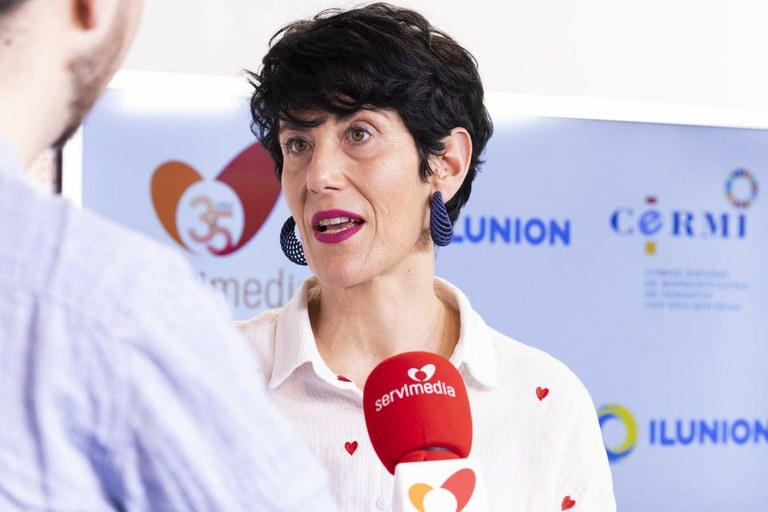 La ministra de Inclusión, Seguridad Social y Migraciones, Elma Saiz | Foto de Jorge Villa/Servimedia