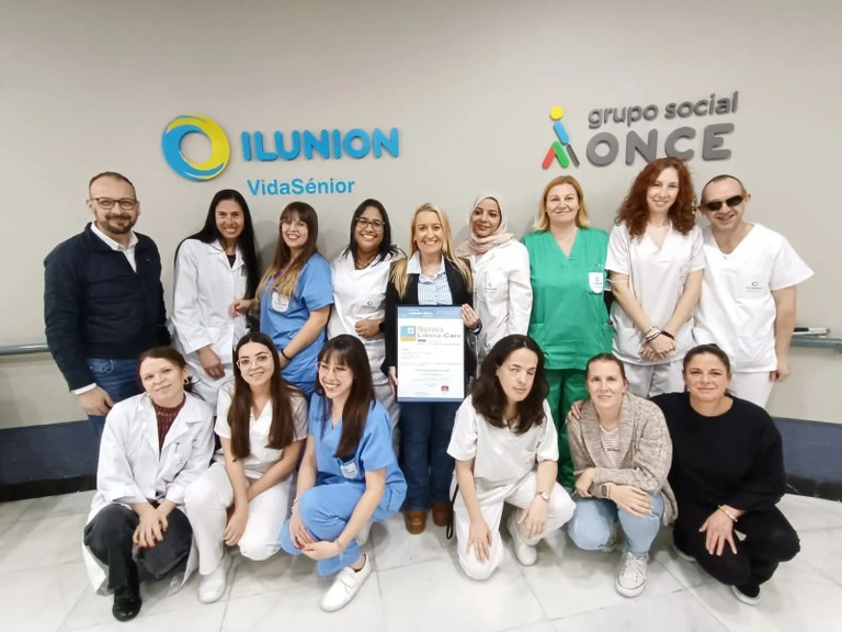 Equipo de Ilunion en la residencia de Parla
