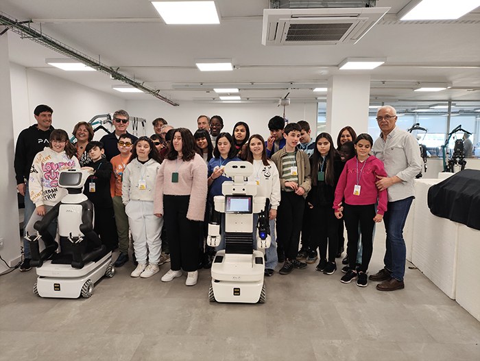 Foto de familia de los participantes en el Campus