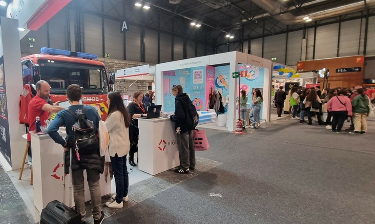 Stand de Vigiles en AULA