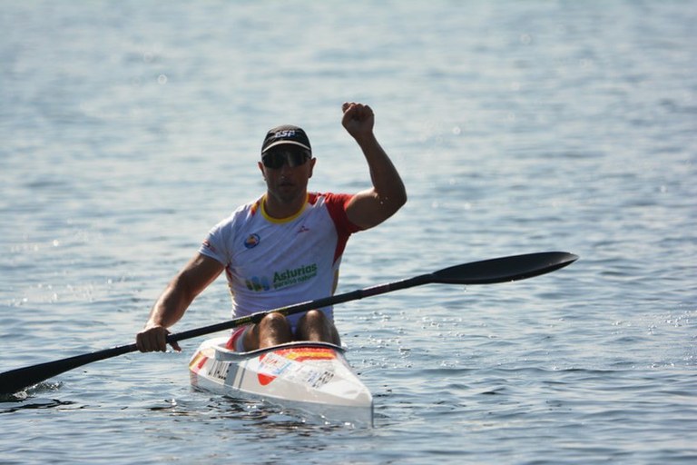 Juan Antonio Valle en el kayak KL3