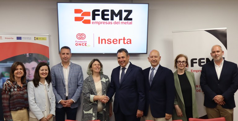 Foto de familia del acuerdo con la FEMZ
