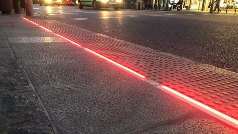Señalización LED en Ronda de los Tejares de Córdoba