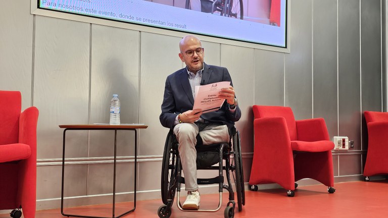 Queruga en la presentación de INCLUDL Schools