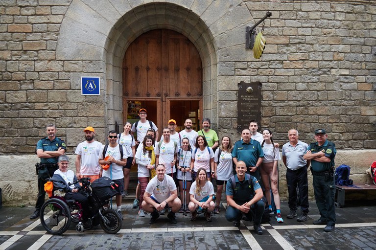 Foto de familia del grupo antes de salir desde Pamplona
