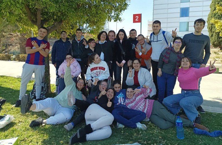 Grupo graduado en la Universidad de Murcia  tras finalizar las prácticas 