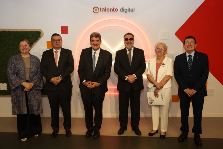 Foro de familia de la presentación del estudio en el Hub de Por Talento Digital