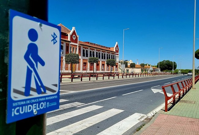 Primer plano del indicativo del Pasblue