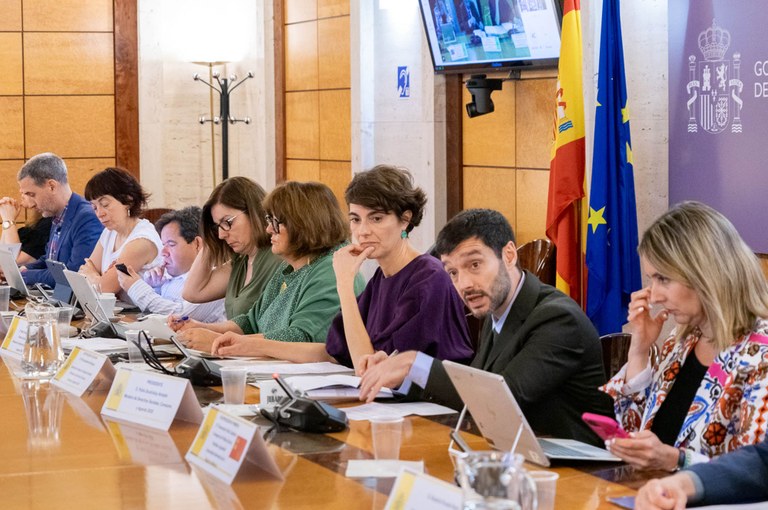 Bustinduy en una reunión de su ministerio