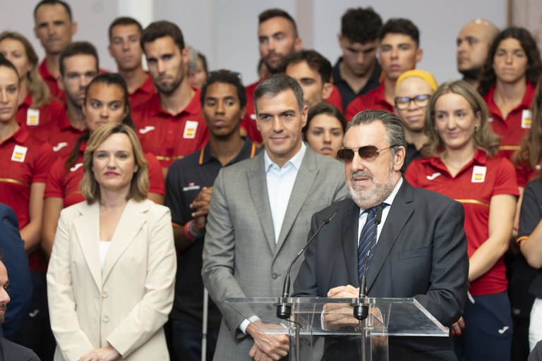 Recepción en Moncloa al equipo paralímpico, recibidos por Pedro Sánchez y Pilar Alegría