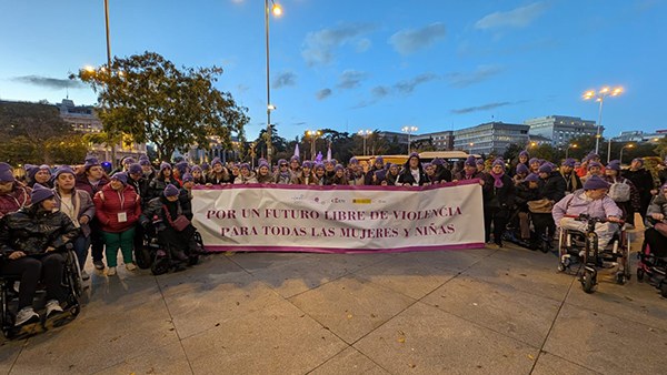 Las participantes en la manifestación en Cibeles