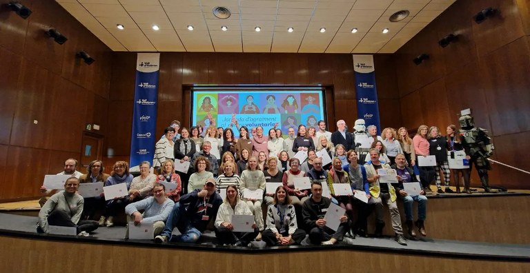 Foto de familia del voluntariado de Ilunion Retail
