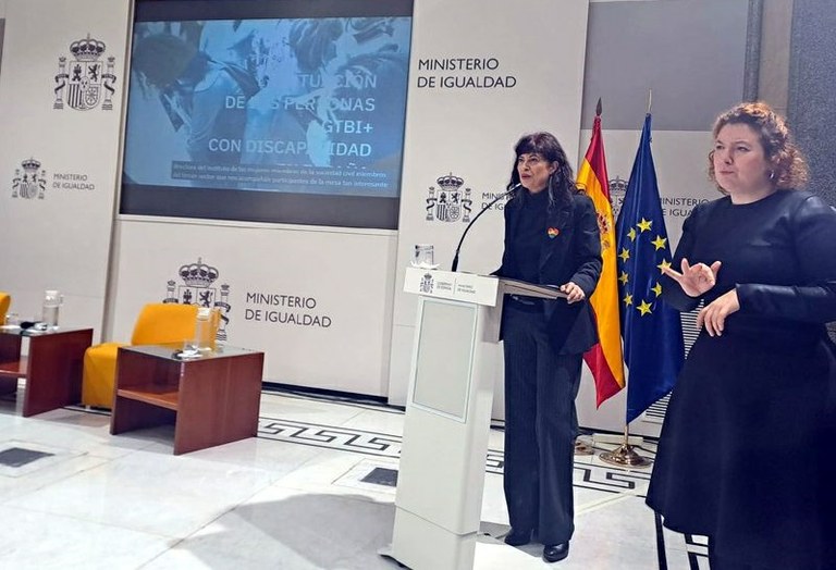 La ministra de igualdad Ana Redondo en la presentación del estudio del CERMI LGTBI