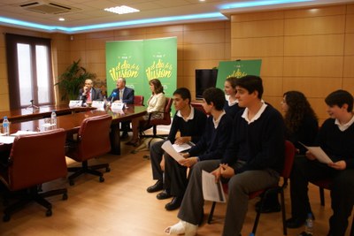 Acto de la campaña "El día de la ilusión" en Sevilla