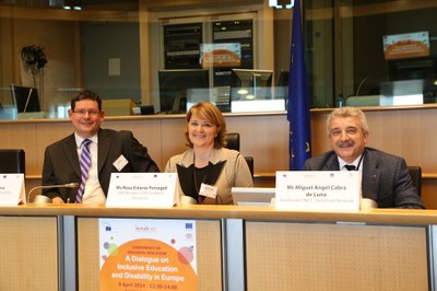 Ádám Kósa, Rosa Estaràs y Miguel Ángel Cabra de Luna