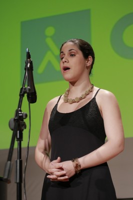 La afiliada Marina Rojas  del duo “Allegro ma non troppo” 