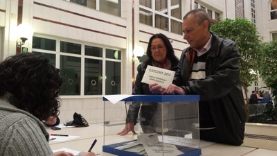 El presidente del Consejo Territorial ONCE Andalucía, Ventura Pazos, vota en Sevilla