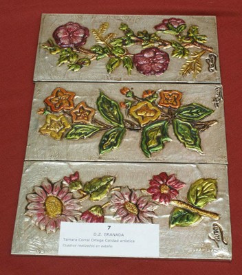 Uno de los cuadros elaborados en estaño por Tamara Corral, de Baza (Granada)