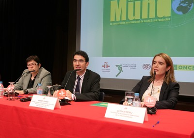 De izquierda a derecha: María Íniguez, Andrés Ramos y Leonor Pérez