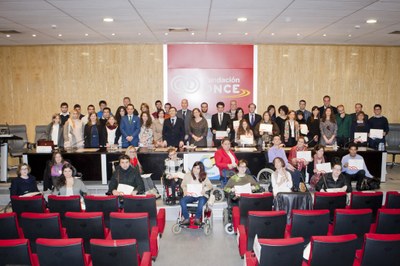 Grupos de jóvenes becados