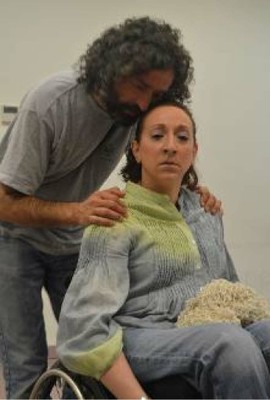 Momento de la representación de la obra  teatral “VERmentiDAD”, a cargo de la compañía Acción Escénica Inclusiva Avatares