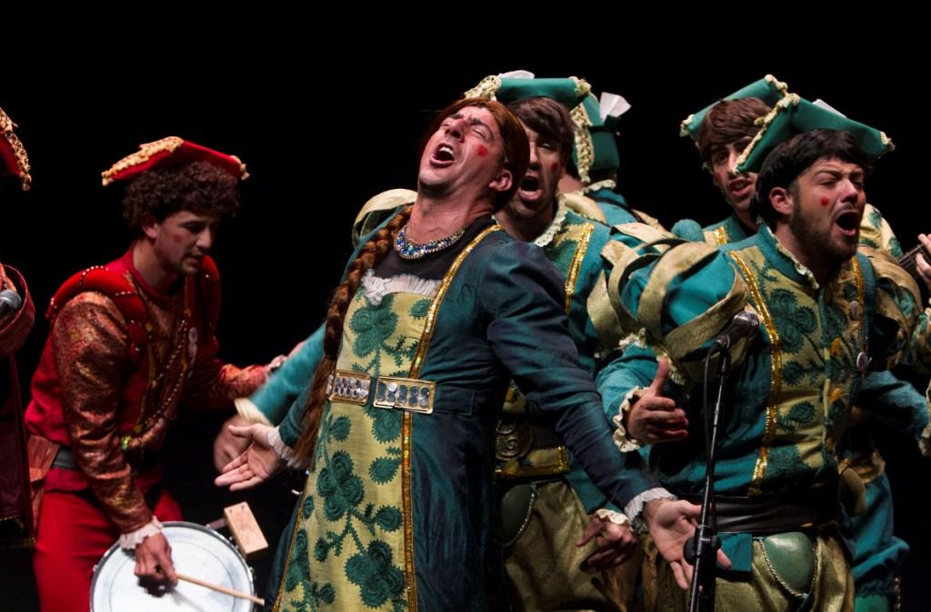 Actuación de 'Los Gariditas' que, con 'La Lola se crió con cinco hermanos', obtuvo el segundo premio