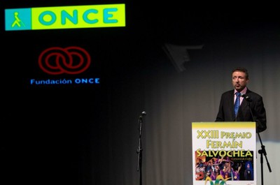 El delegado de la ONCE para Andalucía, Ceuta y Melilla, Cristóbal Martínez, presenta la gala de entrega de galardones