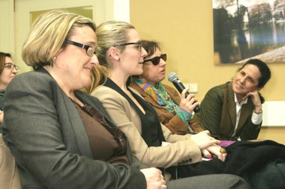 Participantes asistentes a la conferencia en el CDC de la ONCE en Madrid