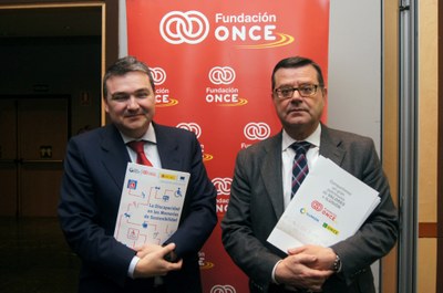 Los directores generales de Fundación ONCE, José Luis Martínez Donoso (a la derecha), y de Forética, Germán Granda Los directores generales de Fundación ONCE, José Luis Martínez Donoso (a la derecha), y de Forética, Germán Granda